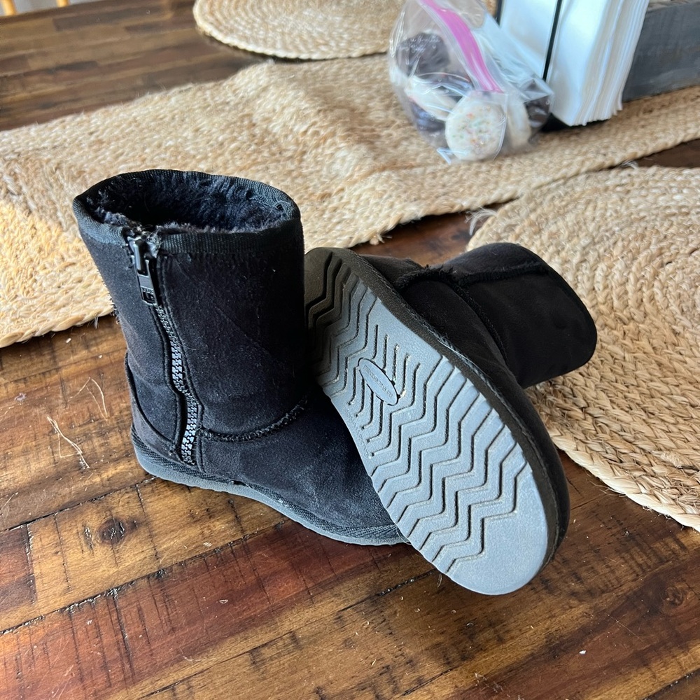 Cat & Jack Black Kids Boots with Side Zipper